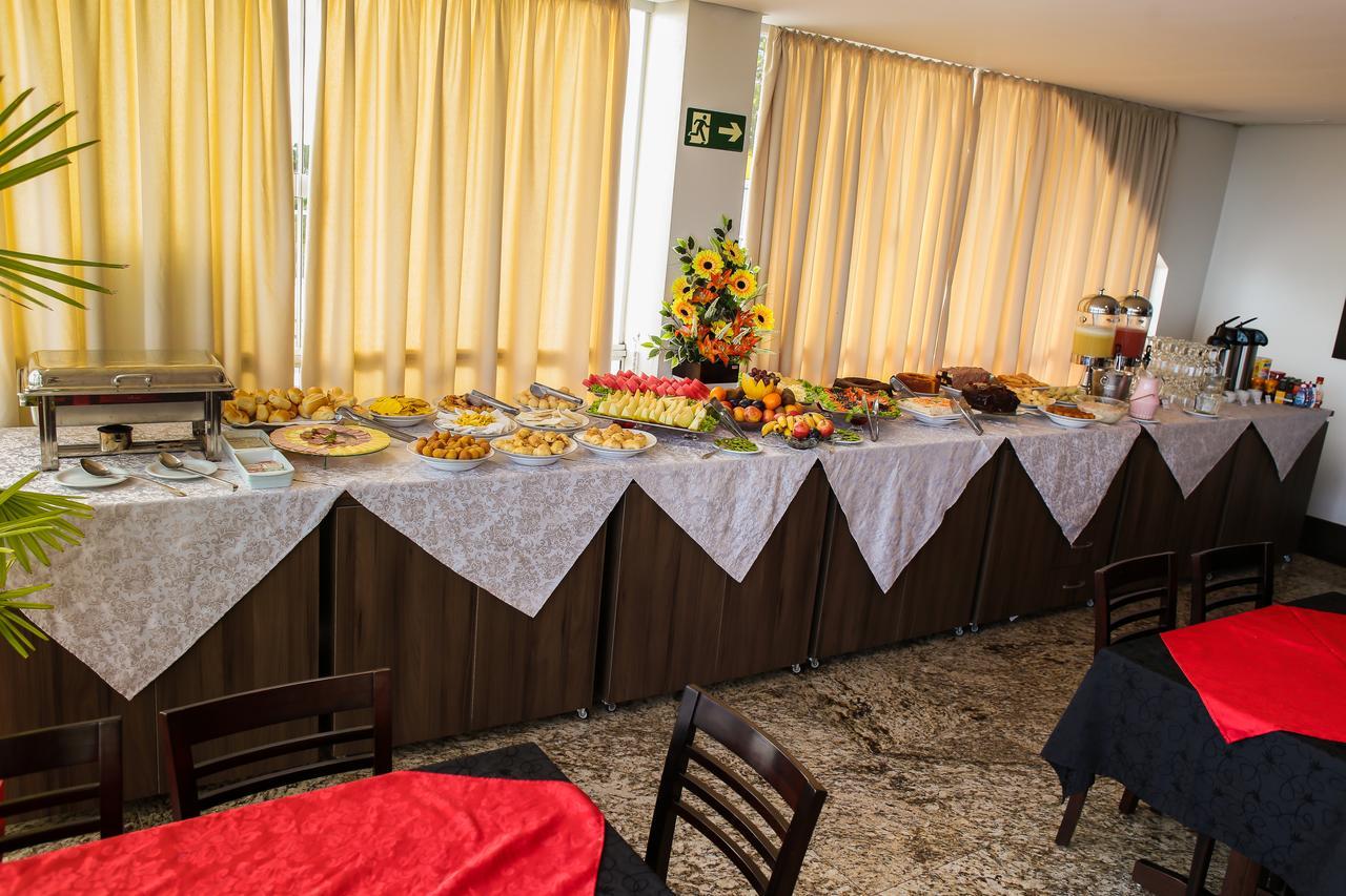 Hotel London Santarem Bagian luar foto