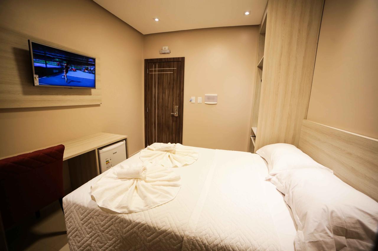 Hotel London Santarem Bagian luar foto