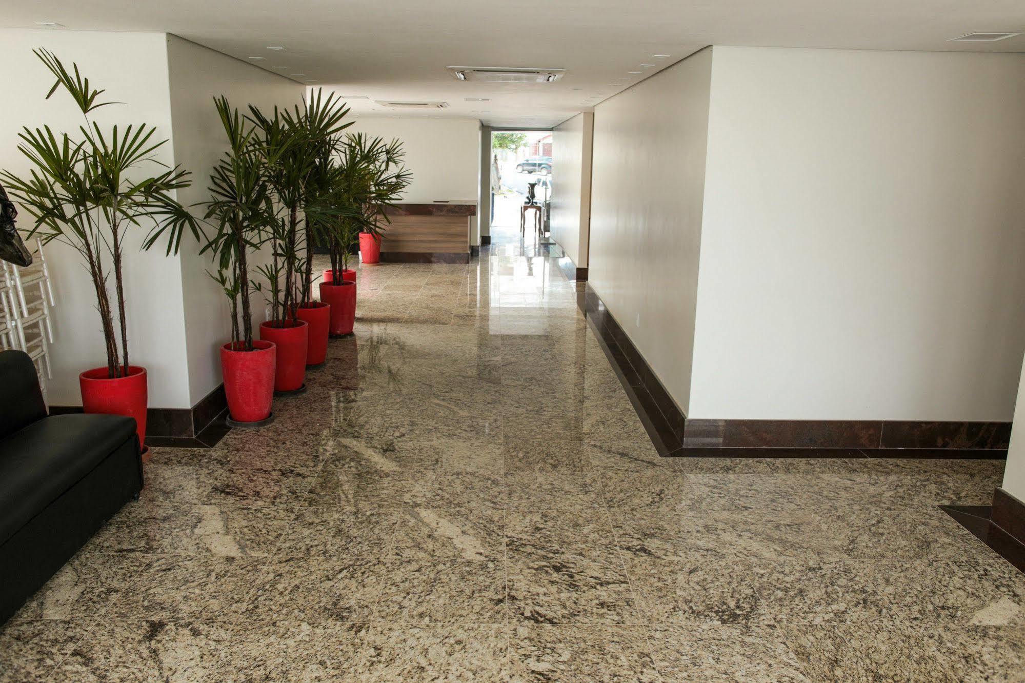 Hotel London Santarem Bagian luar foto