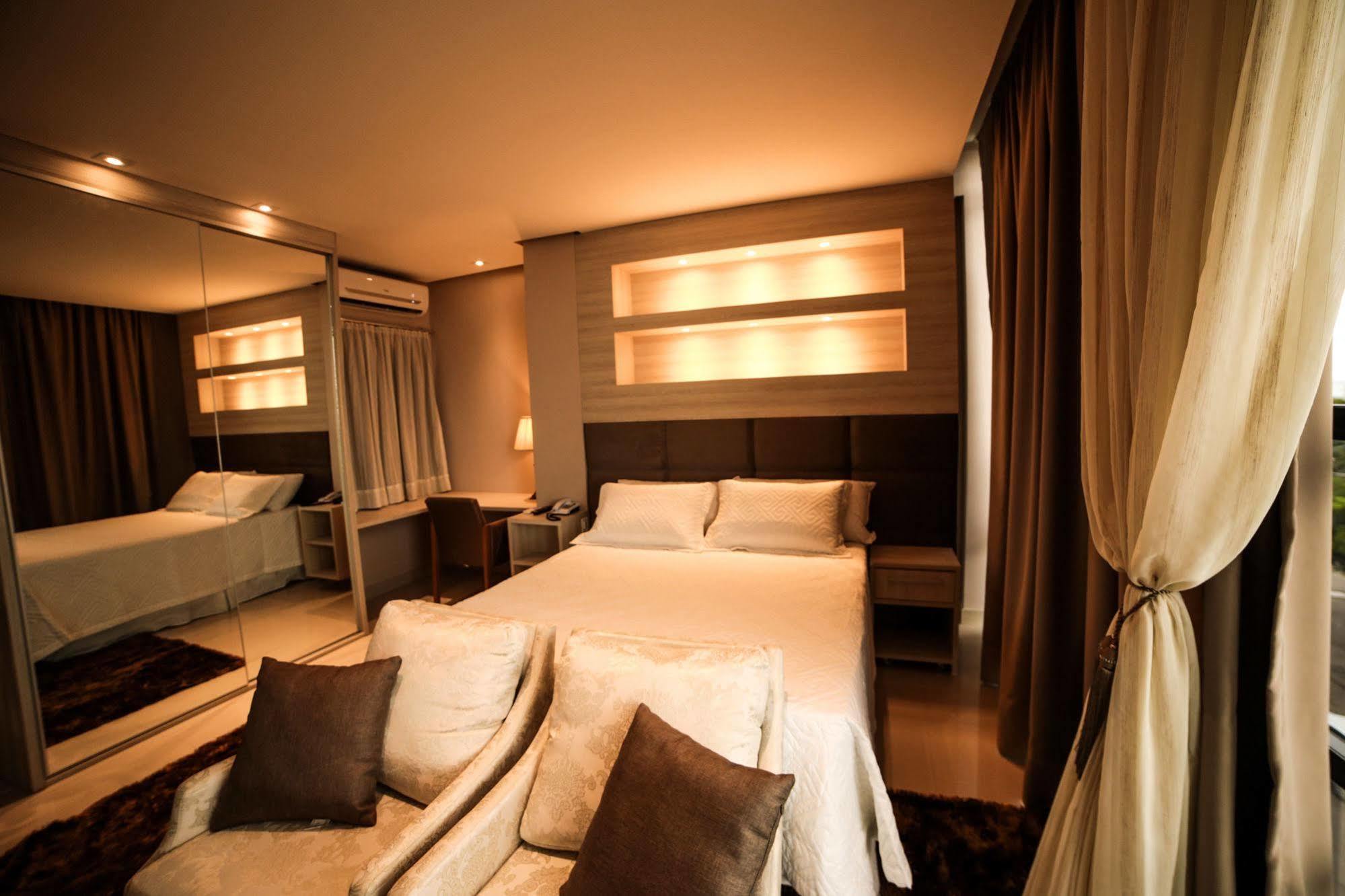 Hotel London Santarem Bagian luar foto